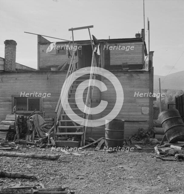 Last house in the United States before crossing over into Canada, Pointhill, Idaho, 1939. Creator: Dorothea Lange.