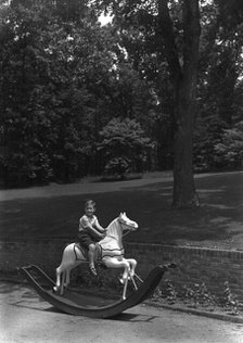 Paul Mellon, residence in Upperville, Virginia, 1947. Creator: Gottscho-Schleisner, Inc.