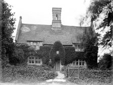 Haunt Hill House, Weldon, Northamptonshire, 1928. Artist: Nathaniel Lloyd