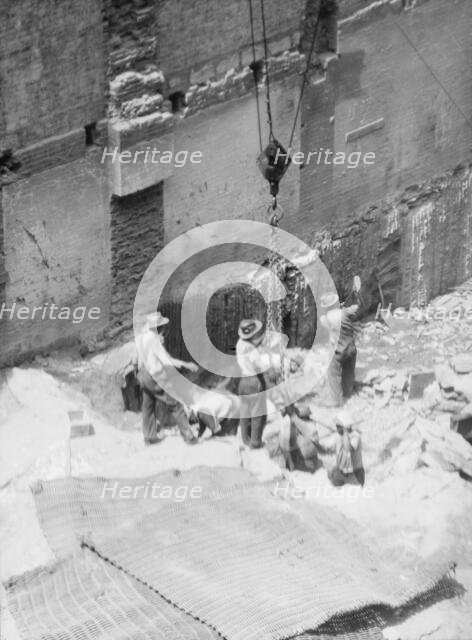 New York City views, between 1927 and 1938. Creator: Arnold Genthe.