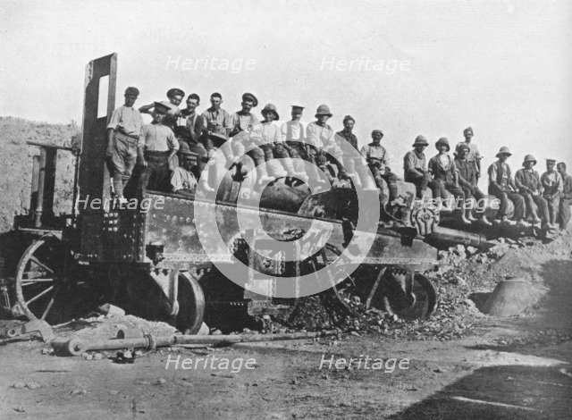 'British soldiers on a wrecked Turkish gun', 1915. Artist: Unknown.