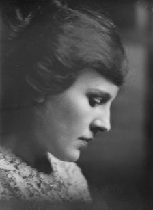 Dillingham, Charles, Mrs., portrait photograph, 1915. Creator: Arnold Genthe.