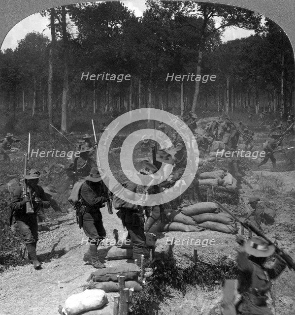 First World War battlefield scene, 1914-1918.Artist: Realistic Travels Publishers