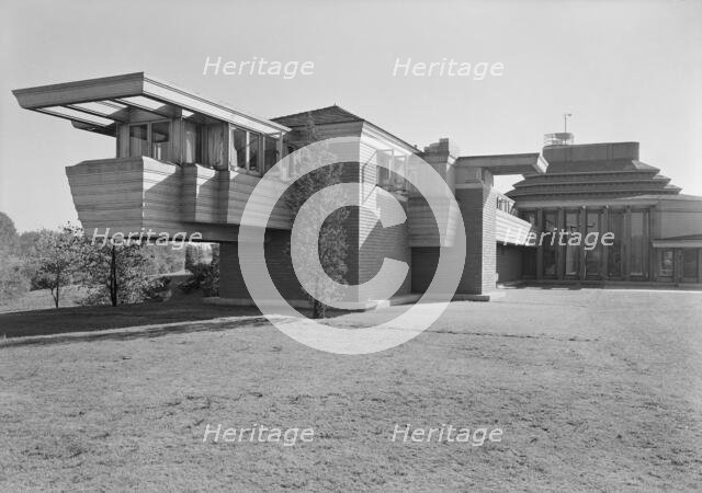 Herbert F. Johnson, Jr., Wingspread, residence in Racine, Wisconsin, 1939. Creator: Gottscho-Schleisner, Inc.