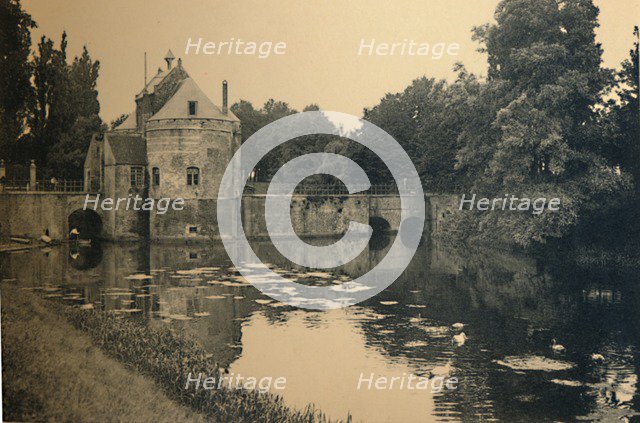 'Maréchale Gate', c1910. Artist: Unknown.