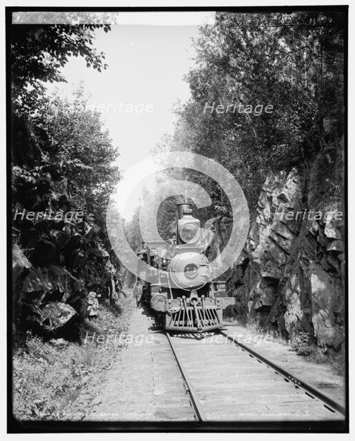 Summit cut, Green Mountains, between 1900 and 1906. Creator: Unknown.