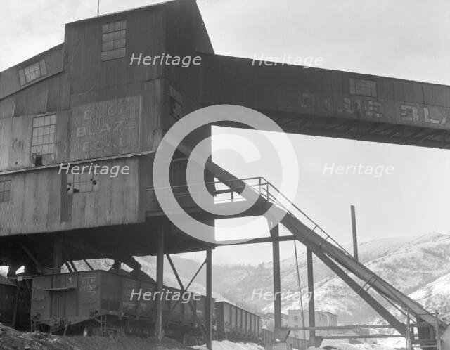Blue Blaze coal mine, Consumers, near Price, Utah, 1936. Creator: Dorothea Lange.