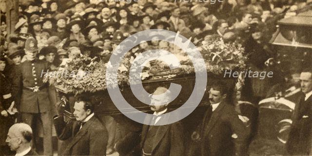 Funeral of Marie Lloyd, Hampstead, London, 12 October 1922, (1933).  Creator: Unknown.