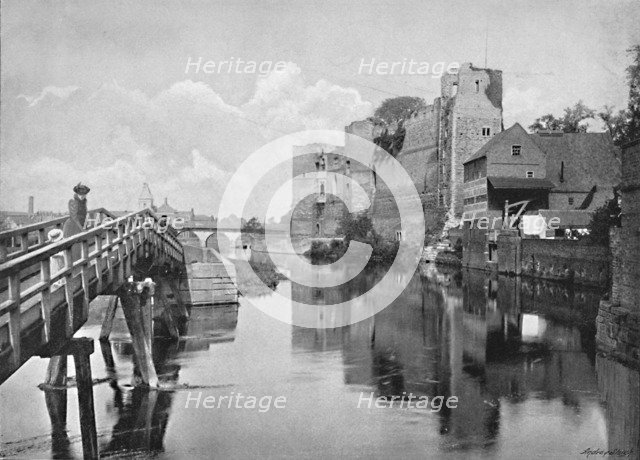 'Newark Castle and Bridge', c1896. Artist: Frith & Co.