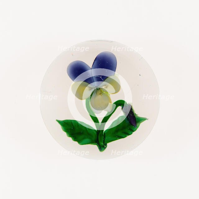 Paperweight, Clichy, 19th century. Creator: Clichy Glassworks.