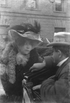 Bernhardt, Sarah, and unidentified man, portrait photograph, 1906 Apr. Creator: Arnold Genthe.