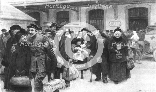 'Rapatries; La sortie de la gare: un officier permissionnaire a retrouve ses enfants'. Creator: J Simont.