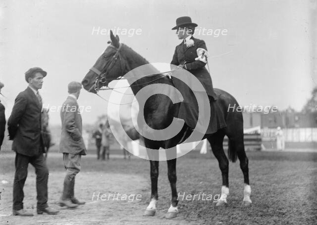 Horse Shows - Mrs. Allen Potts, Driving And Riding, 1910. Creator: Harris & Ewing.