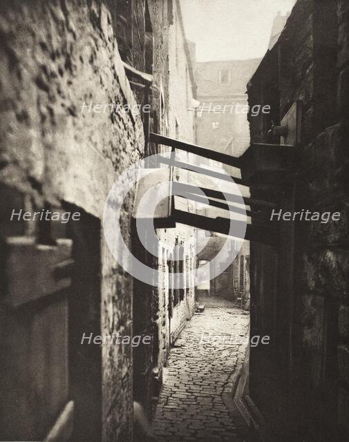 Close No. 83 High Street (#10), Printed 1900. Creator: Thomas Annan.