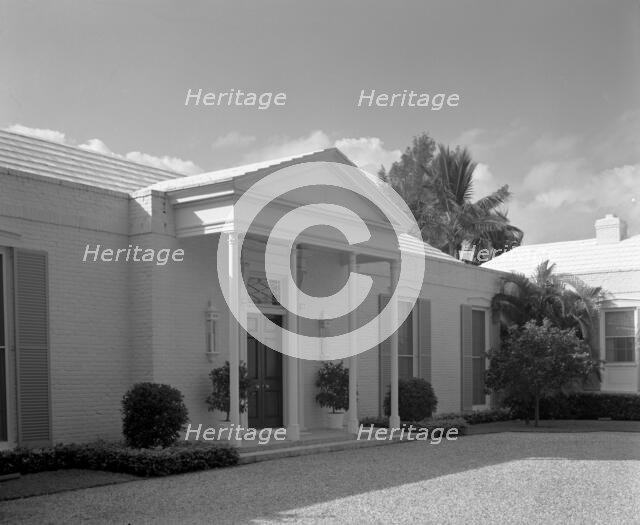 Dr. and Mrs. Leon Levy, residence at 1409 S. Ocean Blvd., Palm Beach, 1959. Creator: Gottscho-Schleisner, Inc.