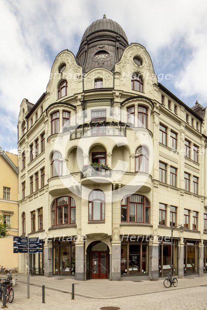 Apartment building, Hansahaus am Wielandplatz, Weimar, Germany, (1905), 2018. Rudolf Zapfe 1905. Artist: Alan John Ainsworth.