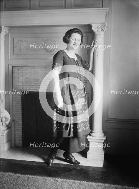 Margaret Young, between c1915 and c1920. Creator: Bain News Service.