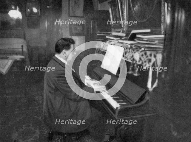 Edouard Herriot, French Radical politician, playing the piano, 1925. Artist: Unknown