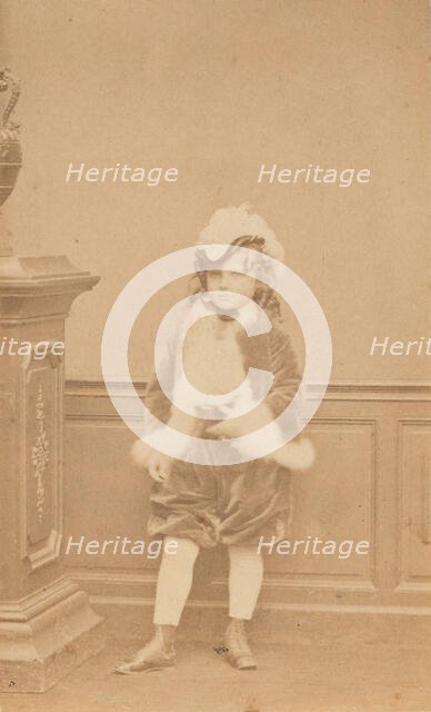 La veste de Cygne (autre), 1860s. Creator: Pierre-Louis Pierson.