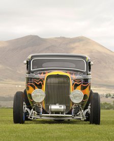 Ford Coupe Custom 1934. Artist: Simon Clay.