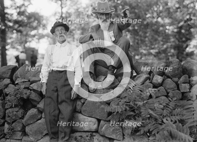 Gettysburg Reunion: G.A.R. & U.C.V., 1913. Creator: Harris & Ewing.