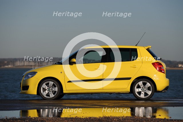 SKODA Fabia 2007. Artist: Simon Clay.