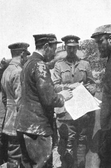 'Les specialistes dans la bataille: Pionniers et Sapeurs; La releve des sapeurs francais..., 1916. Creator: Unknown.