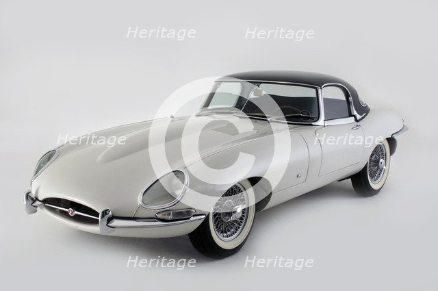 Jaguar E type 1961. Artist: Simon Clay.