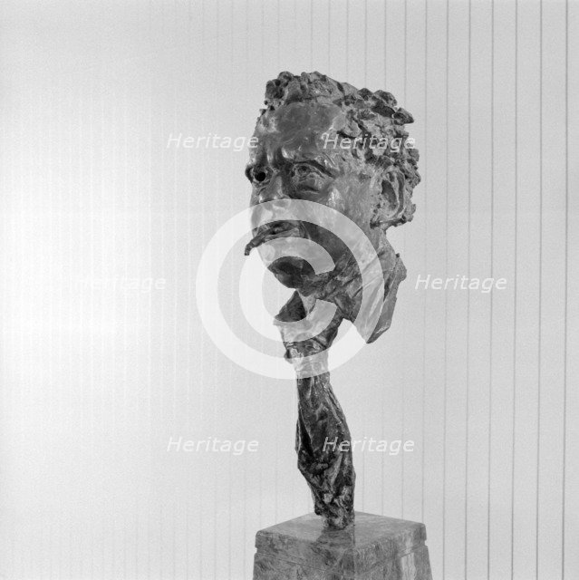 Sculpture of Dylan Thomas at the Royal Festival Hall, South Bank, Lambeth, London, c1951-1962. Artist: Eric de Maré