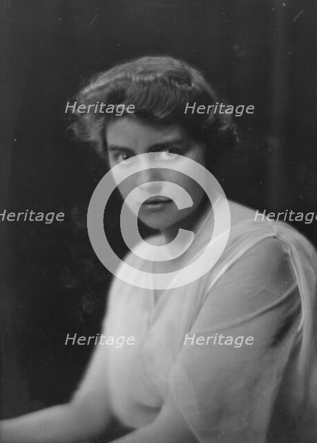 Chase, K., Miss, portrait photograph, 1916 Feb. 9. Creator: Arnold Genthe.