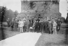 Correspondents at Peace Meeting, 1914. Creator: Bain News Service.