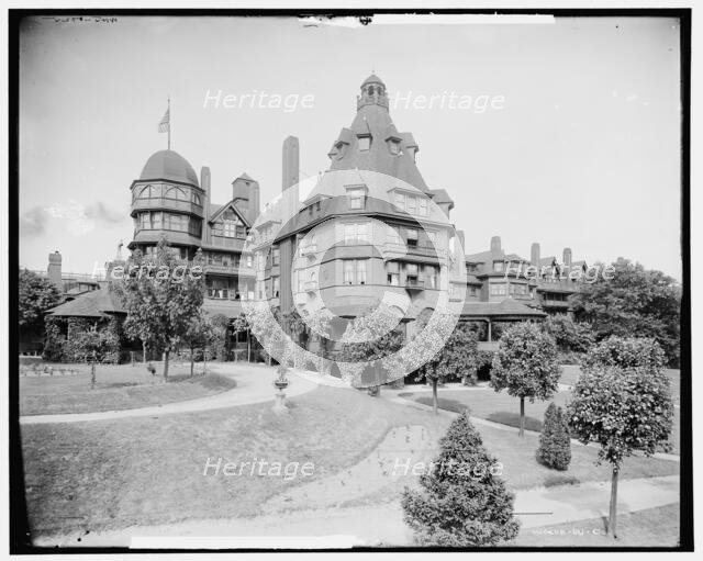 Battery Park Hotel, Asheville, N.C., c1902. Creator: William H. Jackson.