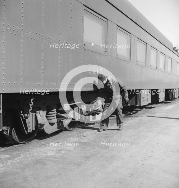 Yardman, Grand Island, Nebraska, 1939. Creator: Dorothea Lange.