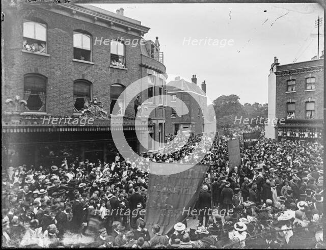 Wandsworth High Street, Wandsworth, Wandsworth, Greater London Authority, 1890-1910 Creator: William O Field.