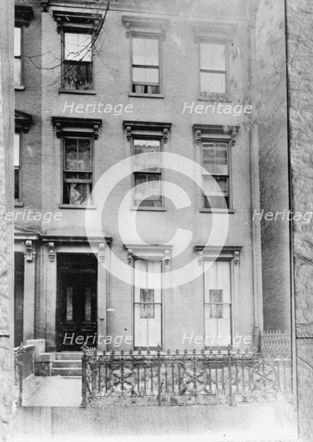 Herron House, Cincinnati, Ohio - Home of Mrs. William H. Taft, Who Was A Herron, 1911. Creator: Harris & Ewing.