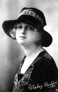 Gladys Cooper (1888-1971), English actress, 1900s. Artist: Unknown