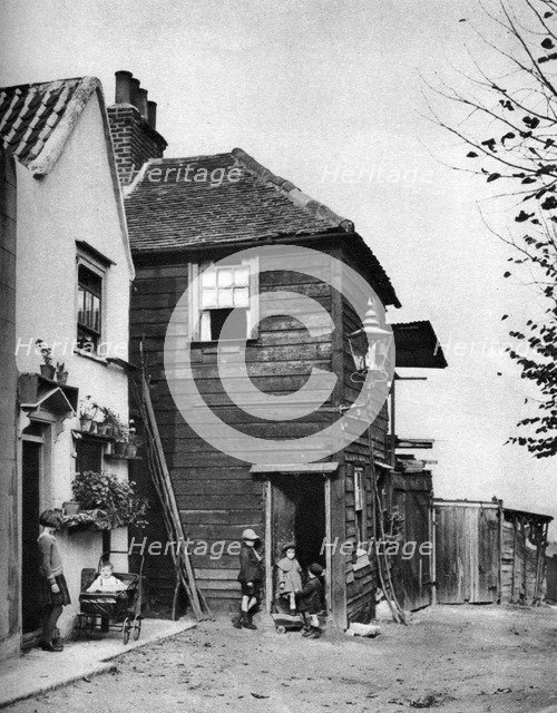 Townsend Yard, off Highgate High Street, London, 1926-1927.Artist: McLeish