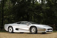 Jaguar XJ220R 1993. Artist: Simon Clay.