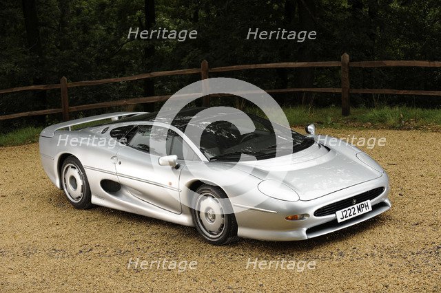 Jaguar XJ220R 1993. Artist: Simon Clay.