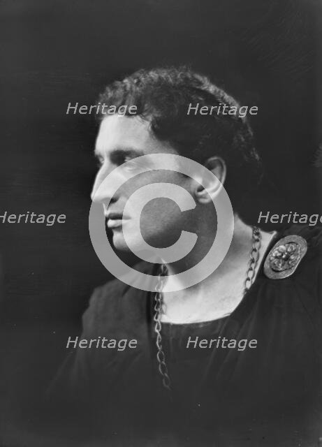 Mr. Fritz Leiber in costume, 1919 Oct. 11. Creator: Arnold Genthe.