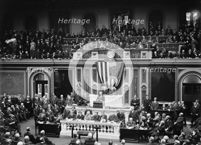 Wilson Before Congress... 3 P.M., 1913. Creator: Harris & Ewing.