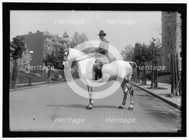 Washington Riding Club, between 1909 and 1923. Creator: Harris & Ewing.