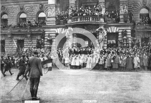 'Petain et Foch a Strasbourg; a Strasbourg, le 25 novembre 1918, sur le place de la..., 1918. Creator: Unknown.