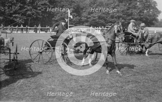 Corinne Poth & "Supreme Bounce", 1918. Creator: Bain News Service.