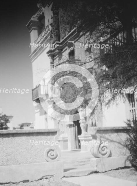 Travel views of the American Southwest, between 1899 and 1928. Creator: Arnold Genthe.