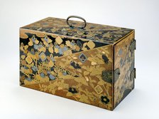 Box with mon crests of the Inaba family, c1600. Artist: Unknown.