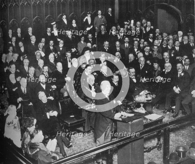 'The launching of the War Loan', 1915. Artist: Unknown.