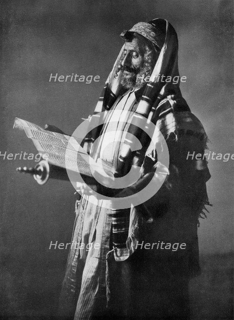 Rabbi reading the Law.Artist: The American Colony