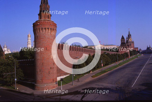 Kremlin Wall and tower from south of Red Square, Moscow, 20th century. Artist: CM Dixon.