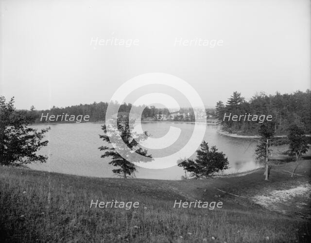 Hogsback, Lake Orion, Mich., The, between 1880 and 1901. Creator: Unknown.